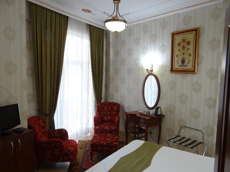 Basileus Hotel 3*